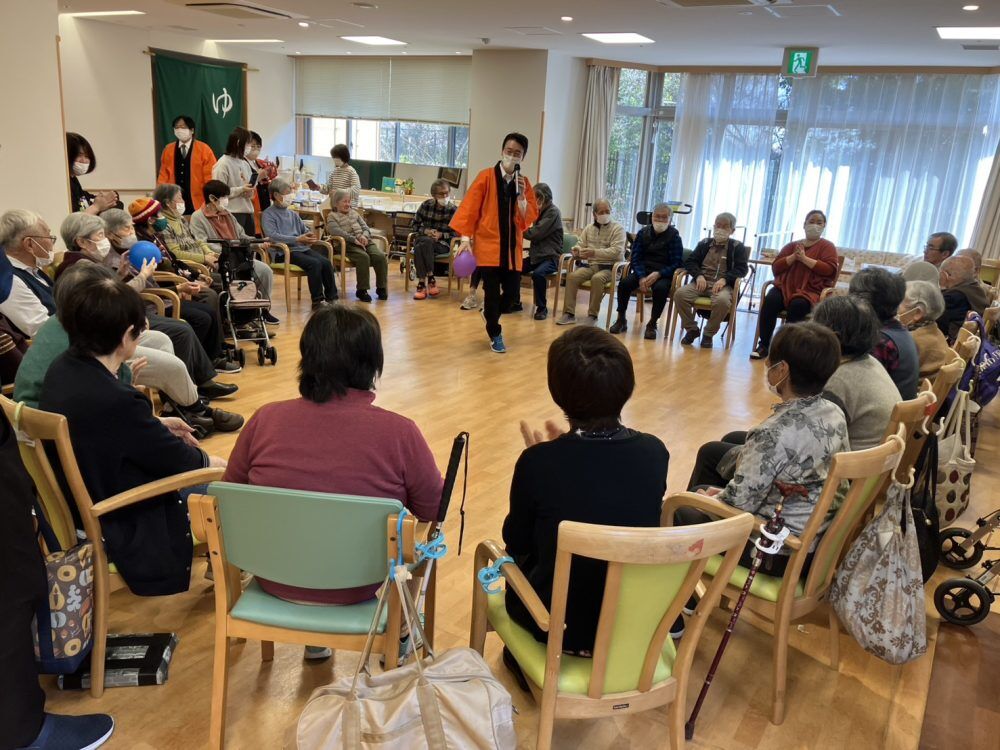 施設レクで特別養護老人ホーム駒どりの郷へ