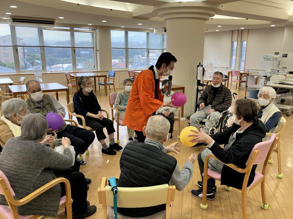ソーシャルコート藤原台に訪問レクへの画像| 葬祭会館ゆうあいホール【公式】 神戸市北区のご葬儀･お葬式のことなら